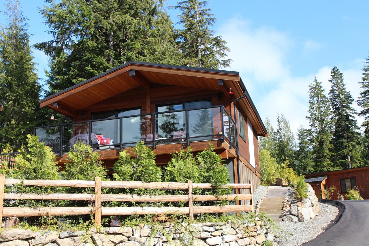 Tilby'S Rainbow Cottage Port Renfrew Buitenkant foto
