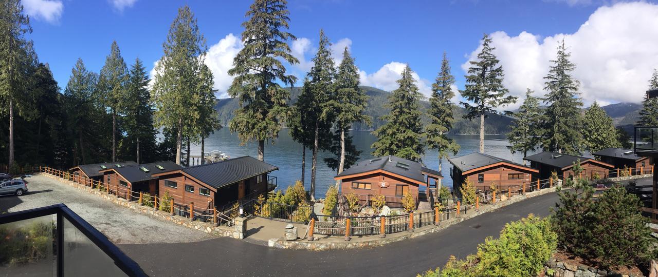 Tilby'S Rainbow Cottage Port Renfrew Buitenkant foto