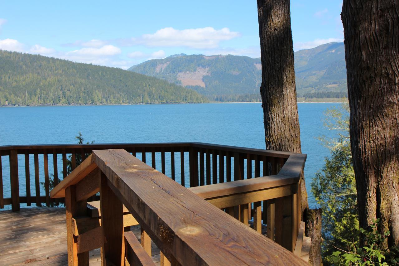 Tilby'S Rainbow Cottage Port Renfrew Buitenkant foto
